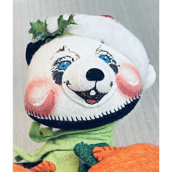 VTG 1984 Annalee Mobilitee Panda Bear Santa Doll w/ Sack of Gifts W Tag Attached - Picture 3 of 10